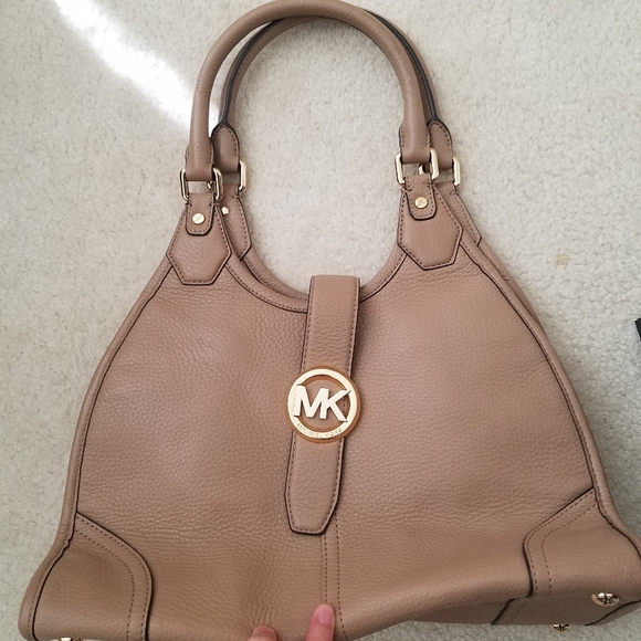 NWOT MK Purse